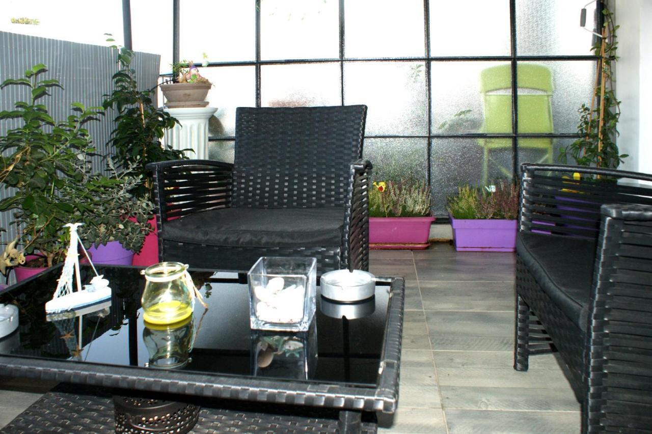 Sunny Studio With Parthenon View Balcony Athens Ngoại thất bức ảnh